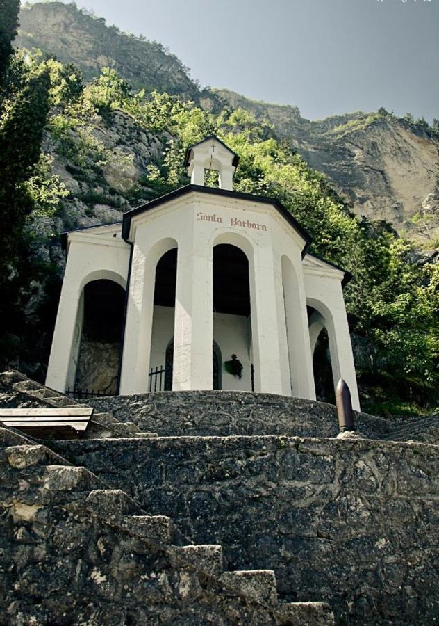 Gardainn Martini Riva del Garda Bagian luar foto